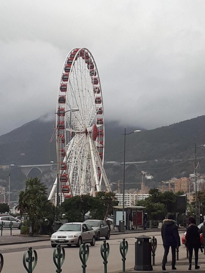 Salerno Centraal Exterior foto