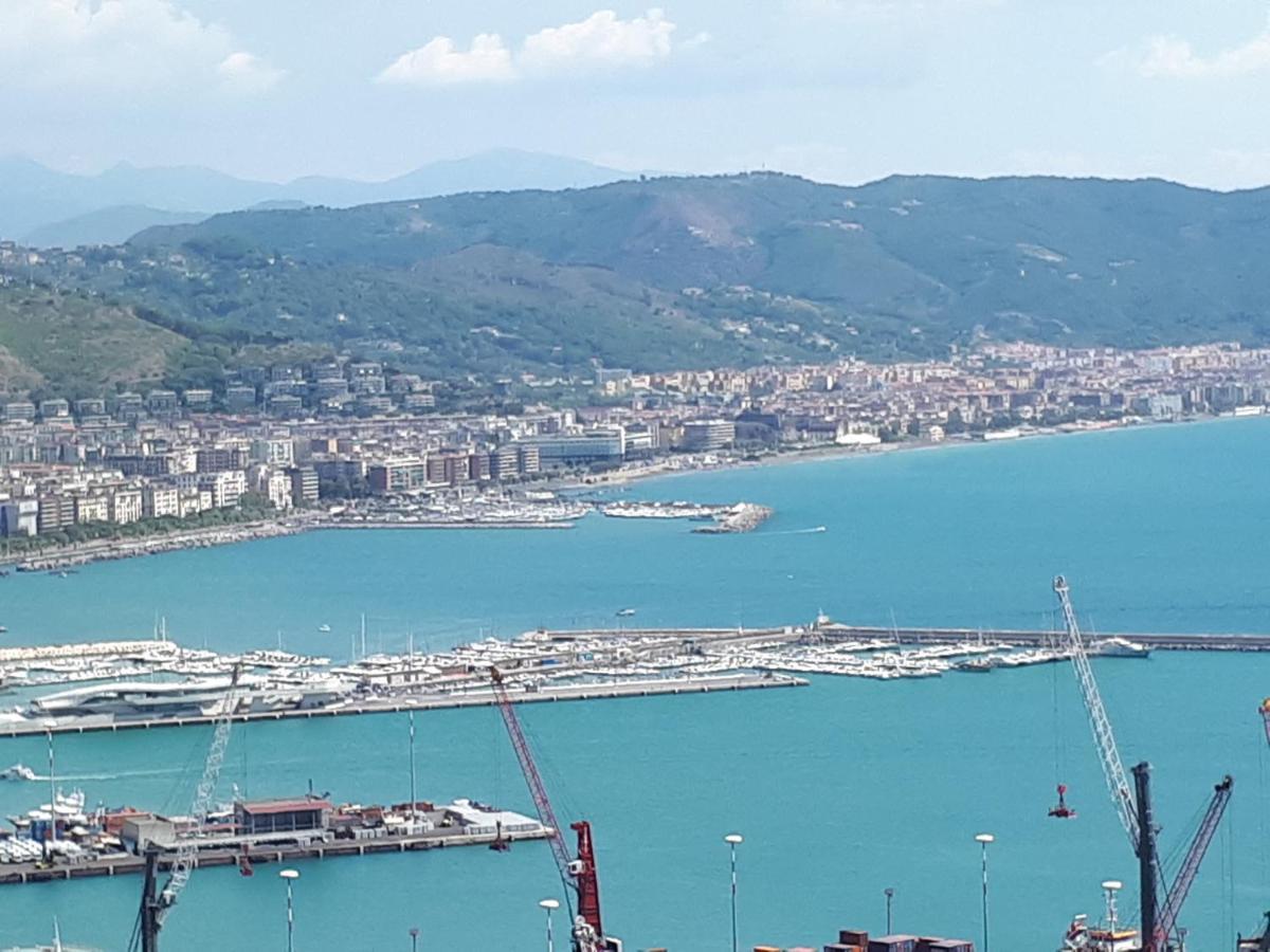 Salerno Centraal Exterior foto