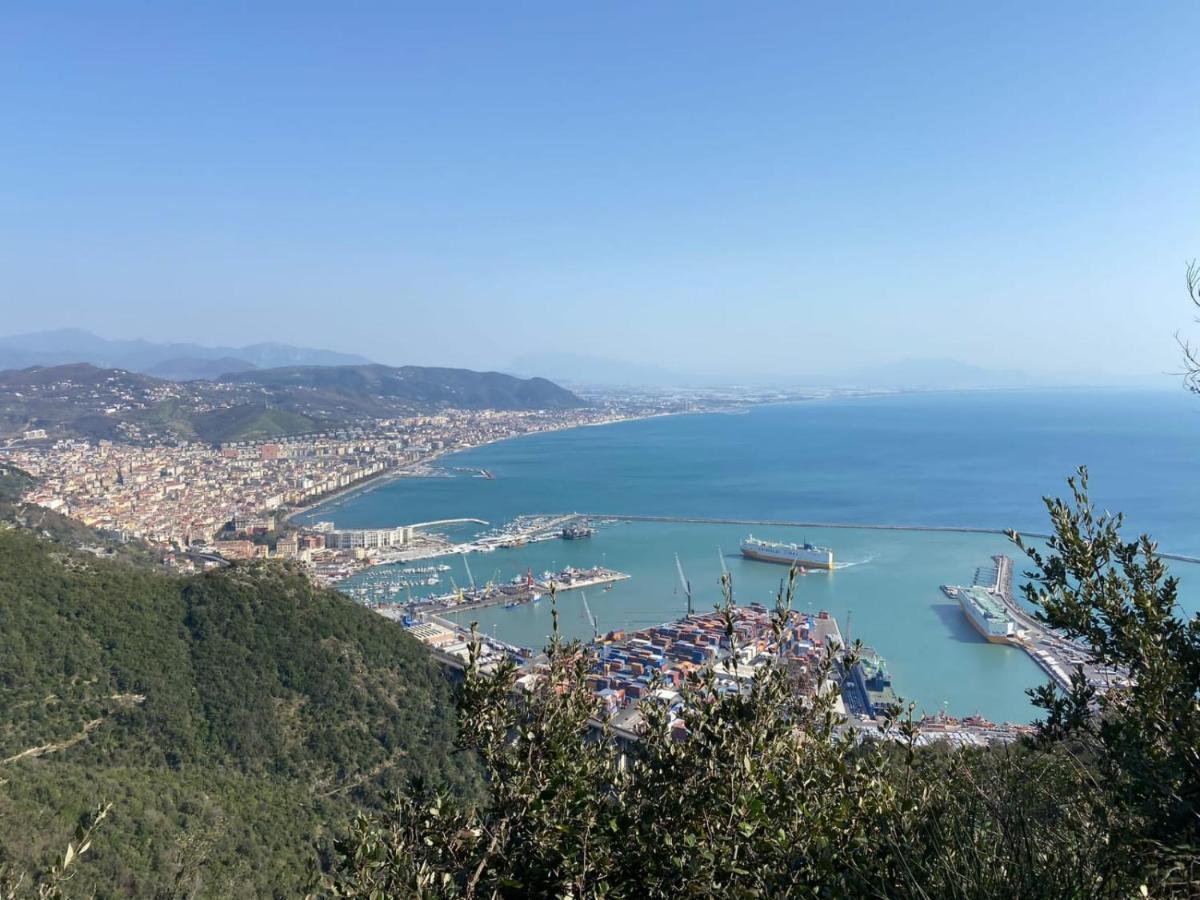 Salerno Centraal Exterior foto