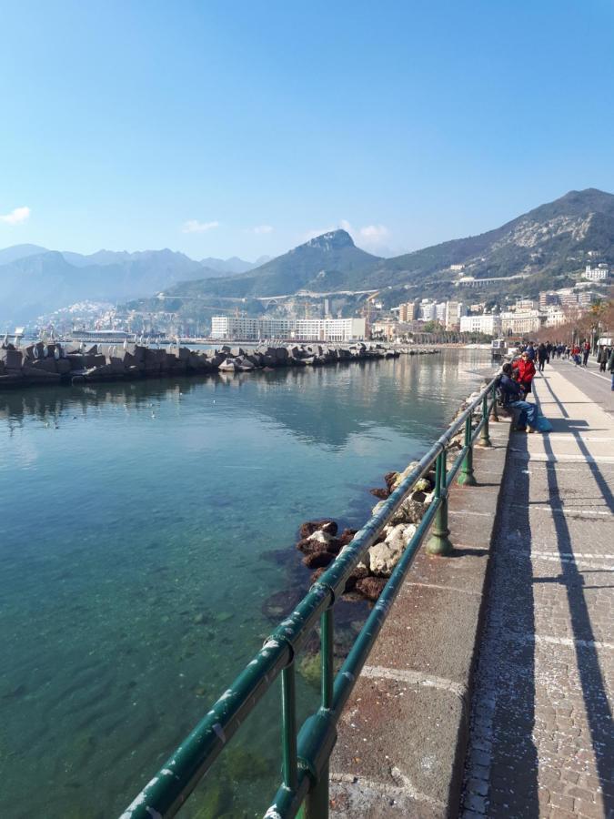 Salerno Centraal Exterior foto