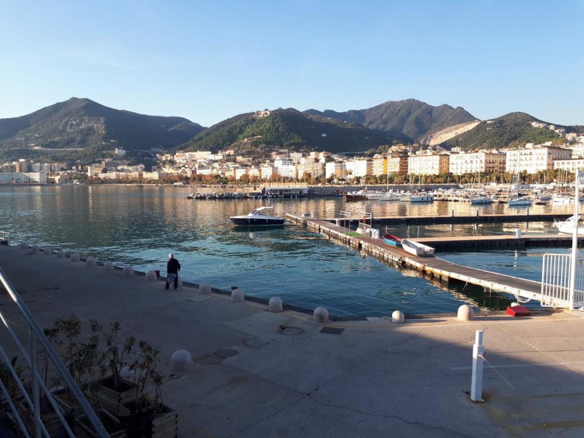 Salerno Centraal Exterior foto