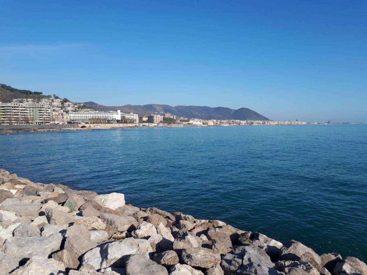 Salerno Centraal Exterior foto