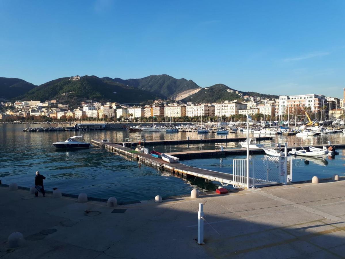 Salerno Centraal Exterior foto